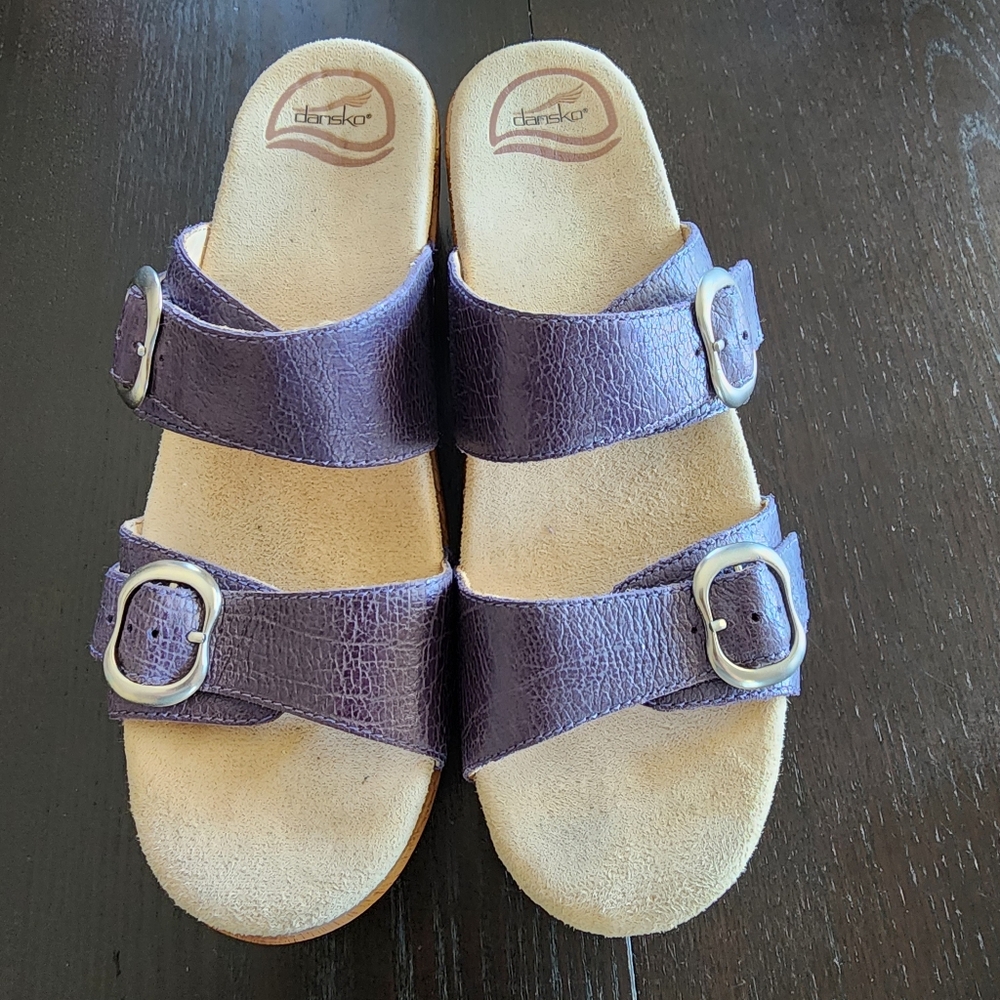 Gorgeous Purple Dansko Genuine Leather Two Strap Clogs Sandals 39 Boho Chic